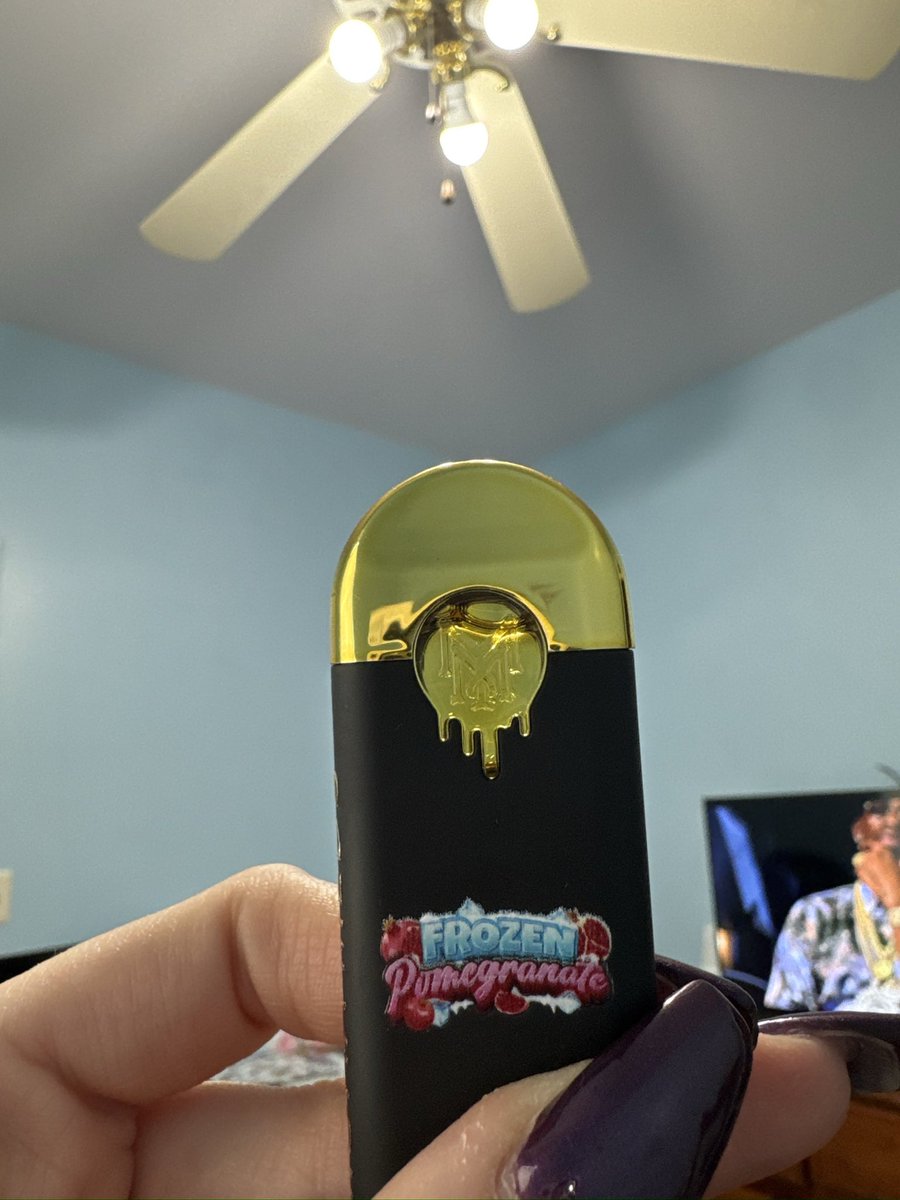 DISCREET PACKS tweet media