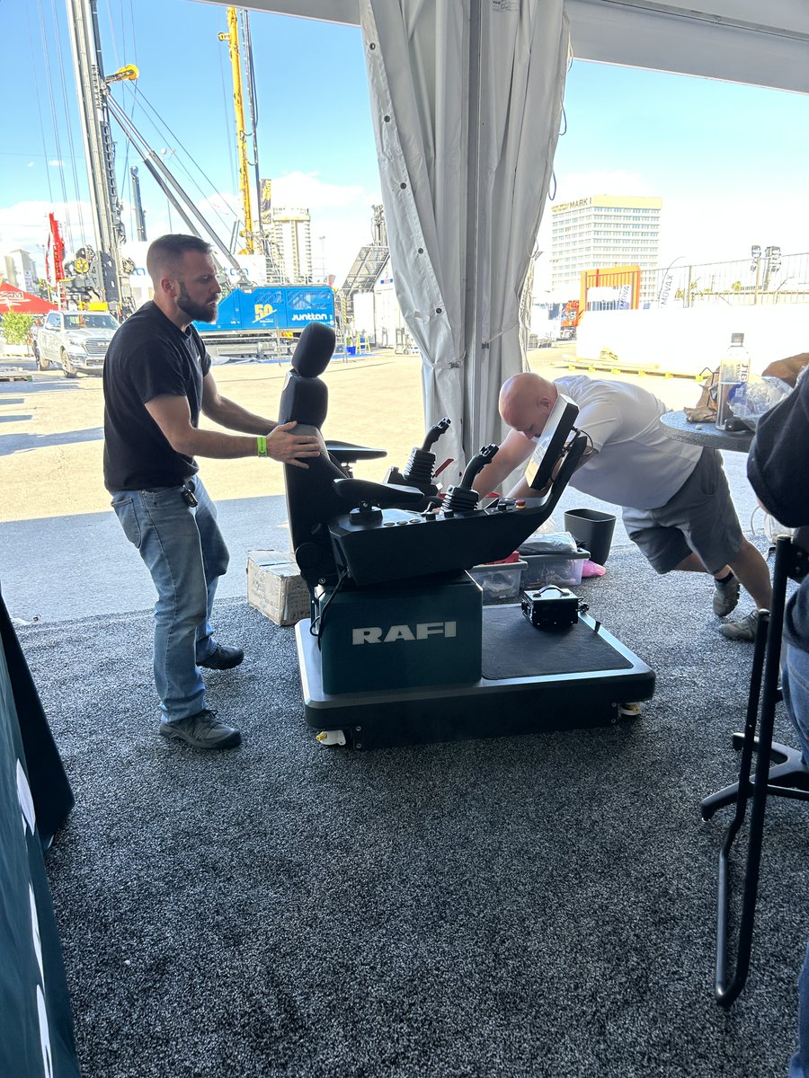 XymoxTech's tweet photo. Putting the finishing touches! CONEXPO - CON/AGG kicks off tomorrow https://t.co/yheQPwEQA6