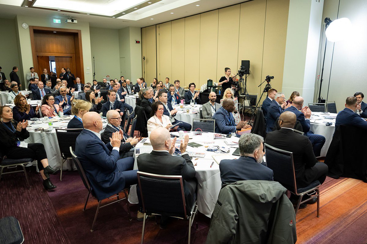 Stephen Lecce tweet media