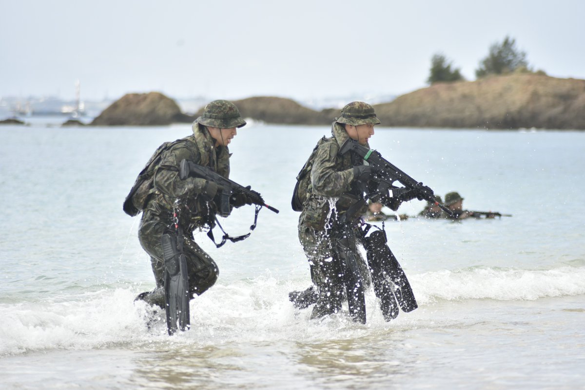 SourceVAGABOND　ハイドレーション　海兵隊 米海兵隊、3月にインド洋で訓練 沖縄駐留の部隊、水陸両用作戦｜全国