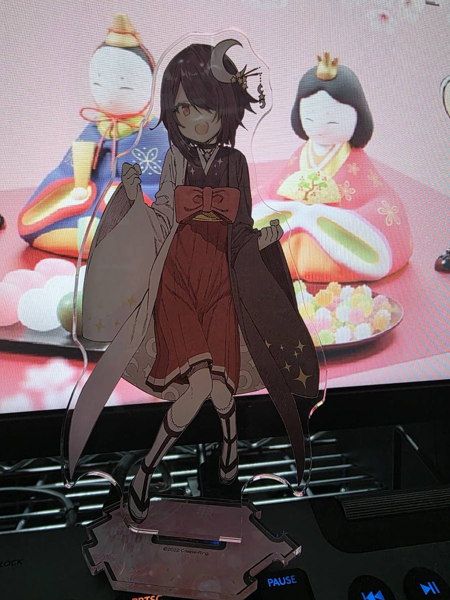 魂ちゃんひな祭りの祝い方が全く分かんない⋯桃の花飾って甘酒飲めば