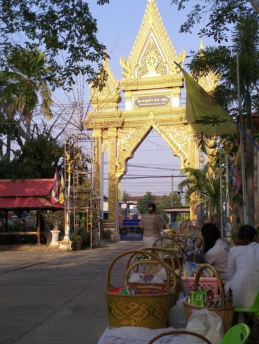 SerVerUse's tweet photo. เข้าวัดได้อยู่นะ ไม่ร้อน https://t.co/8SBl8Vfv7M