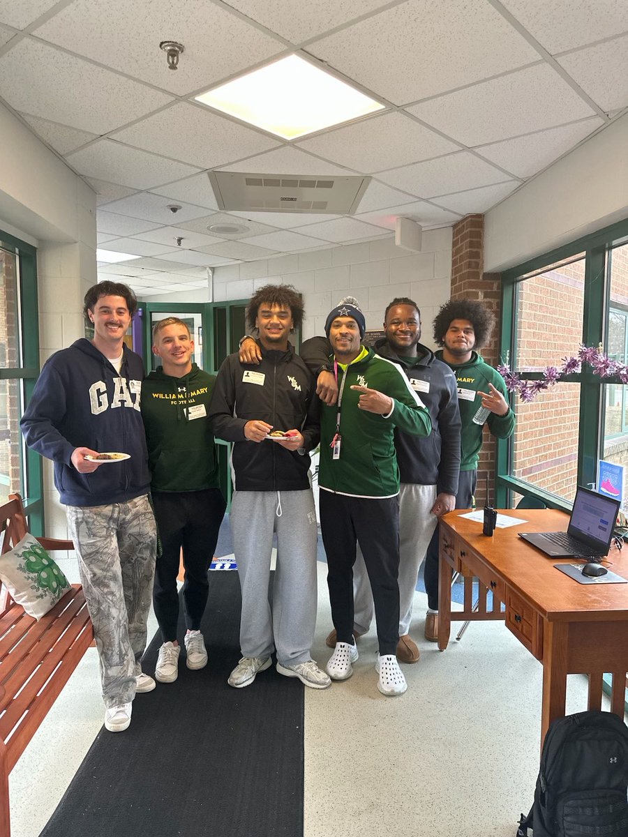 Mike London Sr. ⚔️ tweet media