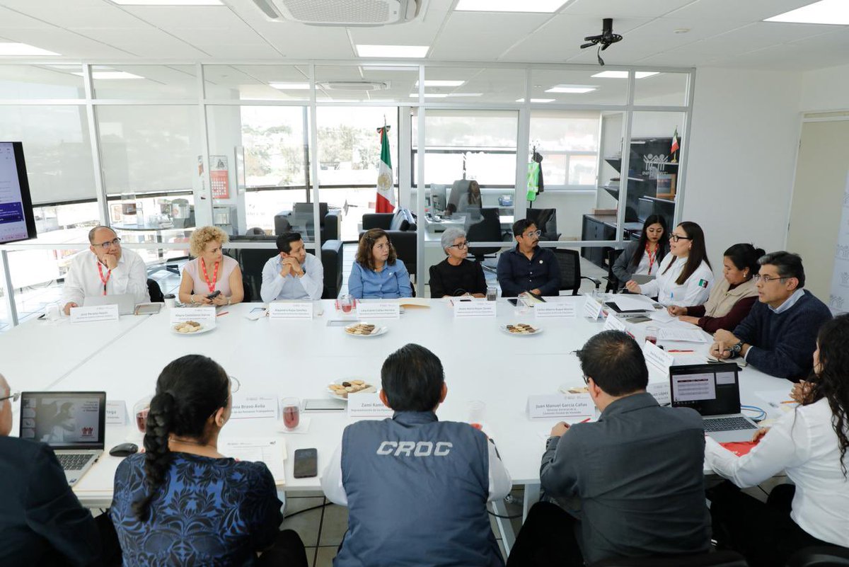 RaulRuizRobles's tweet photo. Este lunes participé en la Sesión Ordinaria #107 de la Comisión Consultiva Regional Oaxaca del @Infonavit https://t.co/NRhSMr91N3