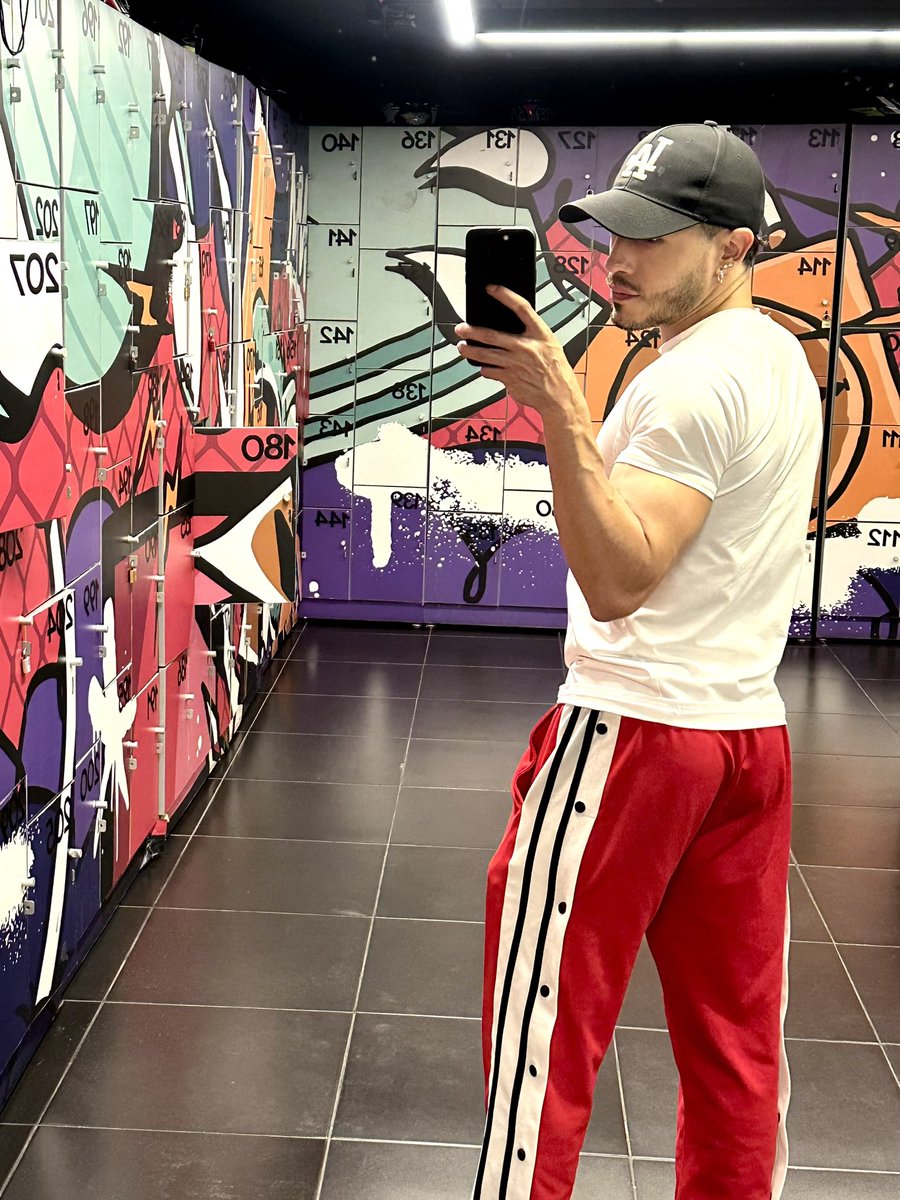 cheogxx's tweet photo. Gym 🥵 https://t.co/k68CQB3oXN