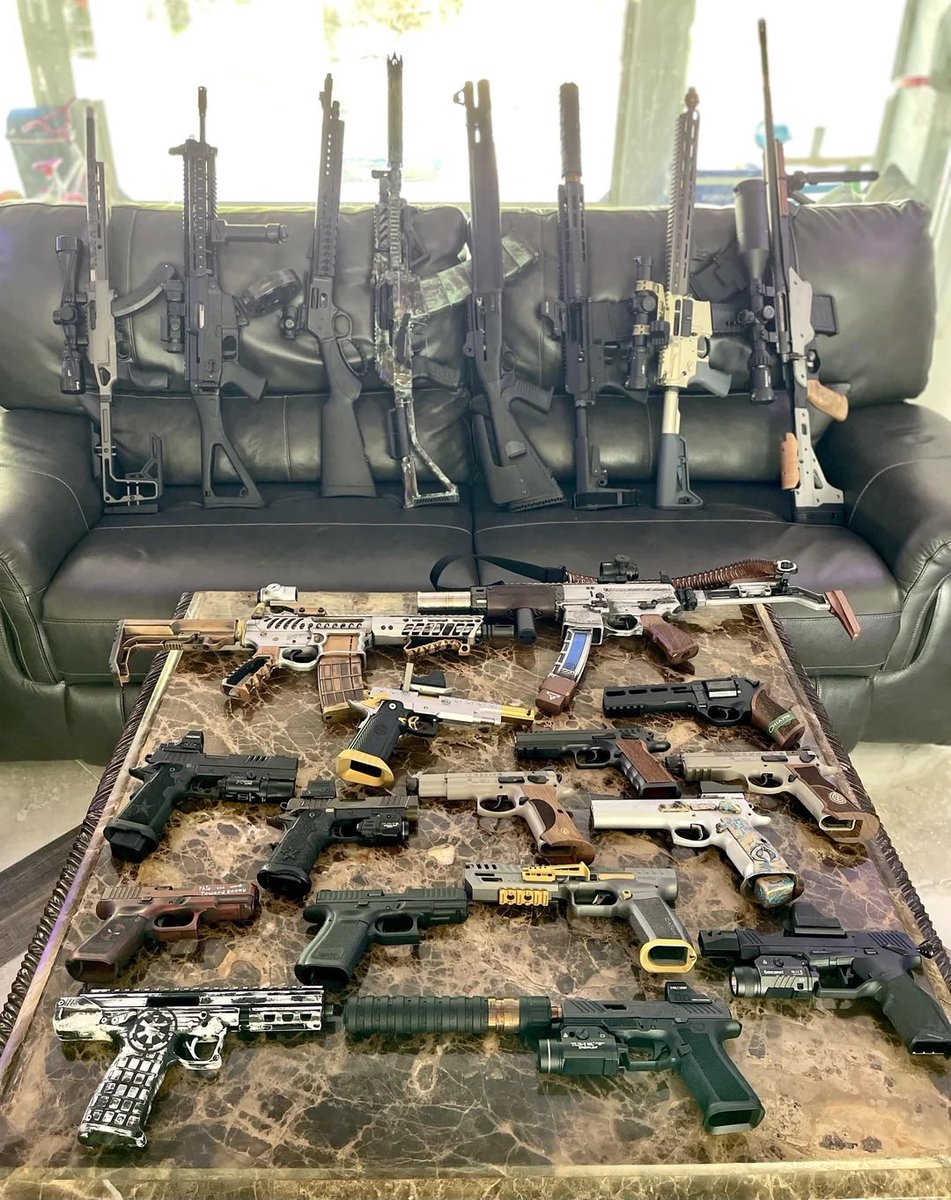 Guns Daily tweet media