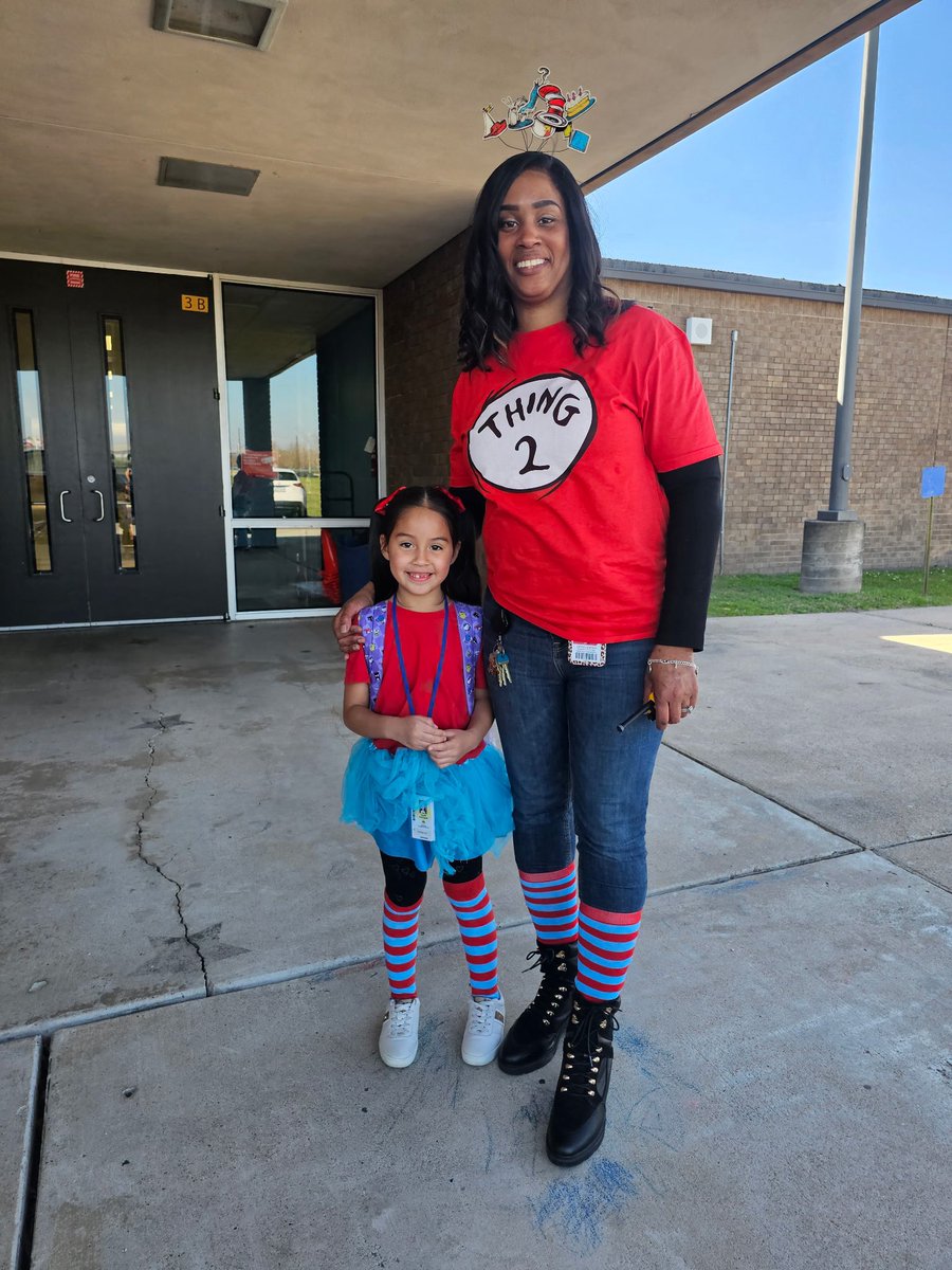 StephensES_AISD's tweet photo. I am unapologetically Me! Day one of SEL week- Dr. Seuss was the theme. Today we were led by Cat in the Hat and Thing 1 and 2! @MHSS_AISD @Arcos1968 @LikitiaJohnson @ImTorres86 @maty_orozco https://t.co/QXG5yzIHzn
