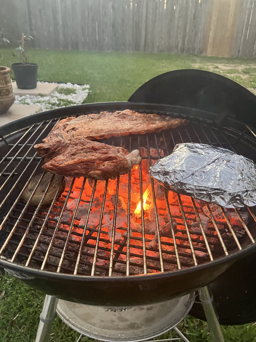 D.H. Gutierrez tweet media