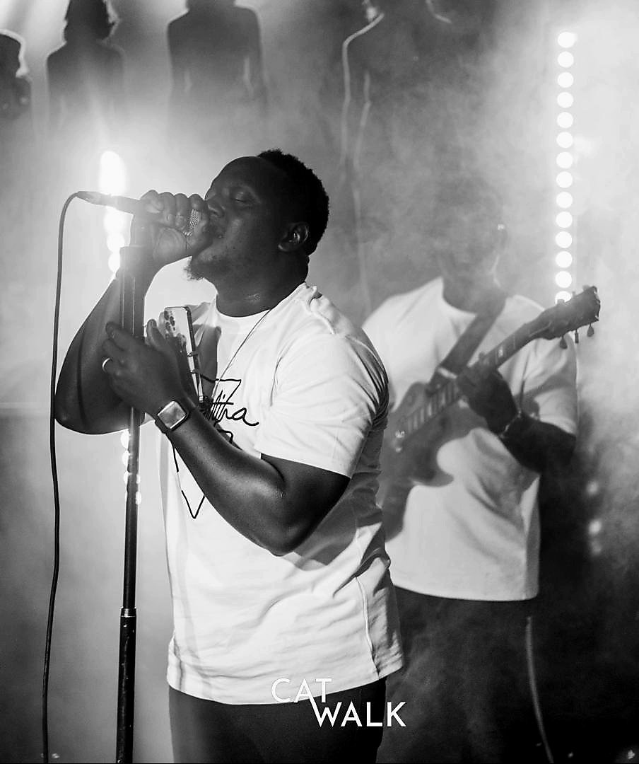 CatwalkKla's tweet image. TropicalSunday #SundayFunday #SundayVibes #BarLife #CozySunday #CocktailCulture #IslandTime #WeekendMood #SundayBrunch #TropicalBar @Abeeka_band