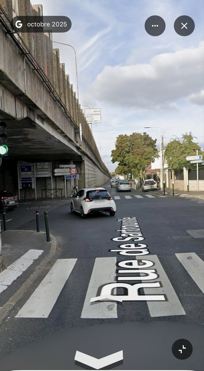 bamas93's tweet photo. Non c’est à Nanterre à côté de la mosquée https://t.co/OGymOrKdnC