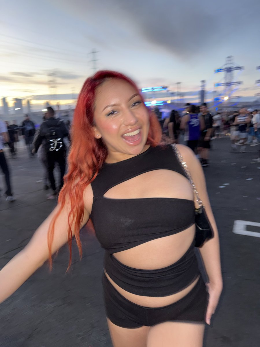 Xoaliii's tweet photo. Puro pinche skyline 🏙️ https://t.co/JCrOAyvY35