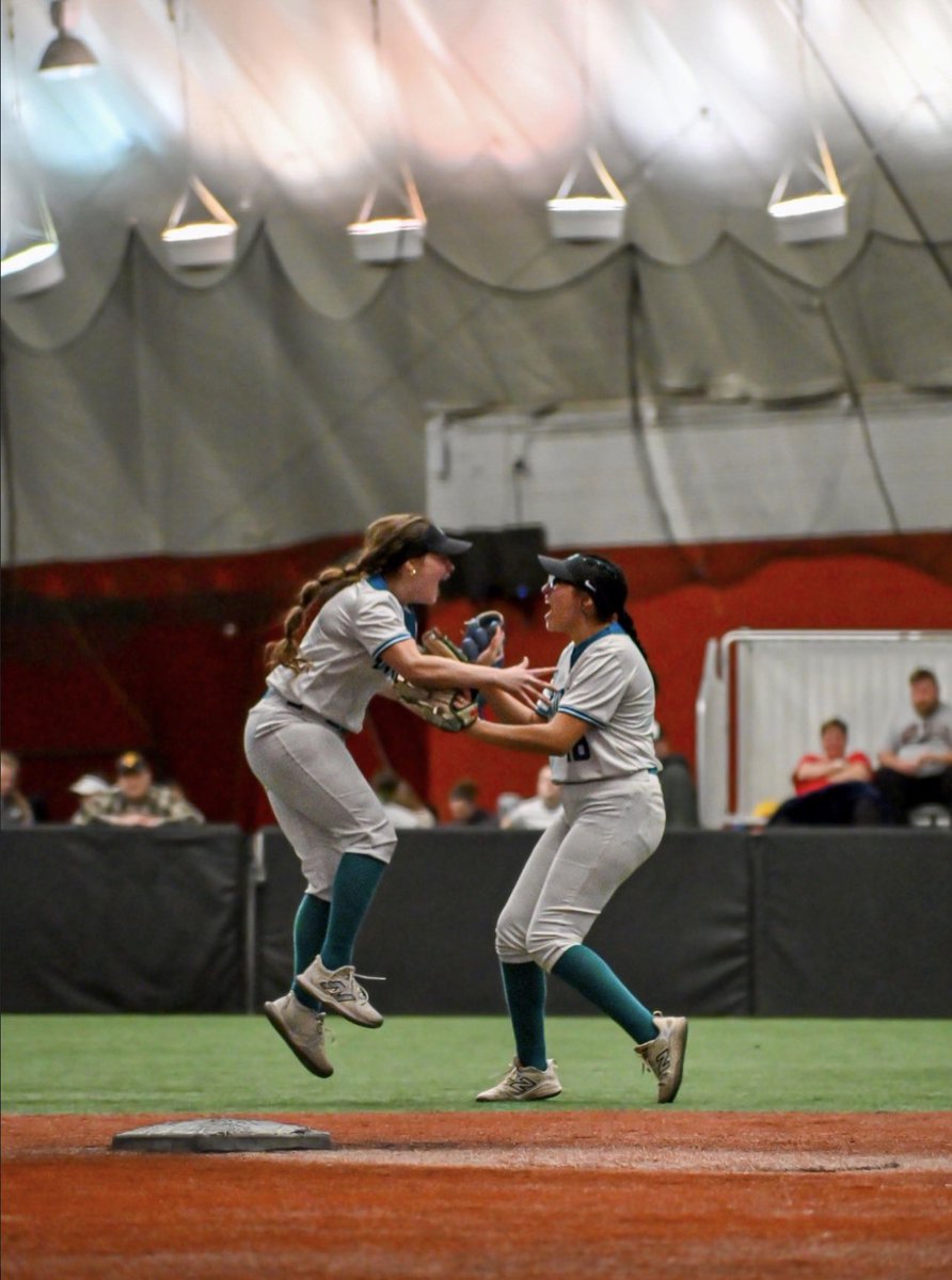 Oakton College Softball tweet media