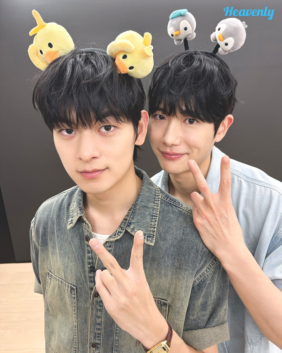 🚨헤븐리 신작 🚨
【언제나 다시 만나 D-2】

얼마나 오래 걸릴지는 상관없었음
#우린언제나다시만난다 2일 뒤에!

<언제나 다시 만나> 이번주 목요일 저녁 6시 헤븐리 공개!
🔗 s.amond.cc/M7Ymjp

#언제나다시만나 #AlwaysMeetAgain #신정유 #우지한