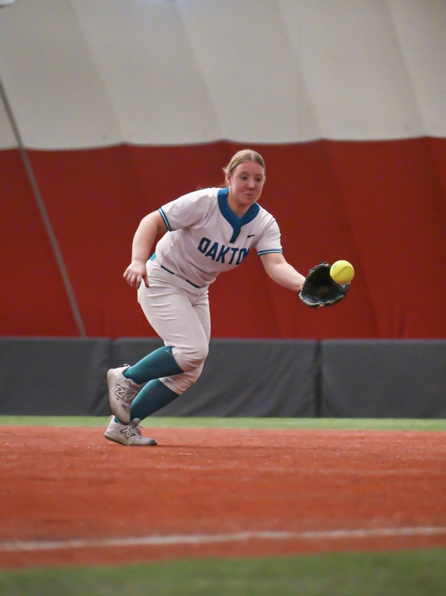 Oakton College Softball tweet media