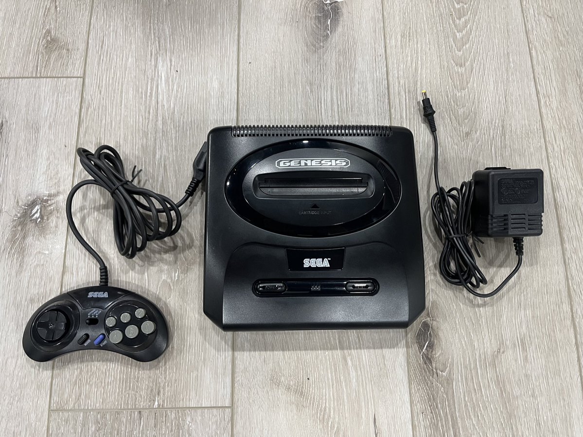 AlteredRetro tweet media