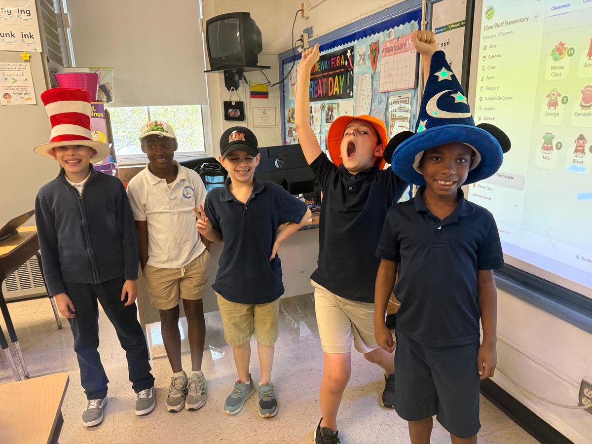 SilverBluffElem's tweet photo. Shining Stars and Staff kick off National Read Across America Day with their favorite hat. 🎩 Tomorrow students may come dressed in their choice of career. #ReadAcrossAmerica #MDCPSReadAcrossAmerica #MiamiReads https://t.co/aUY3UIGkMW