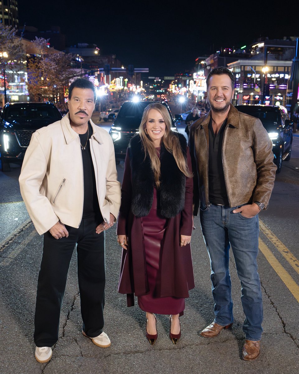 lukebryan's tweet photo. Short commute to Hollywood Week in Music City. #Idol starts now! https://t.co/xwRVGVqgrB