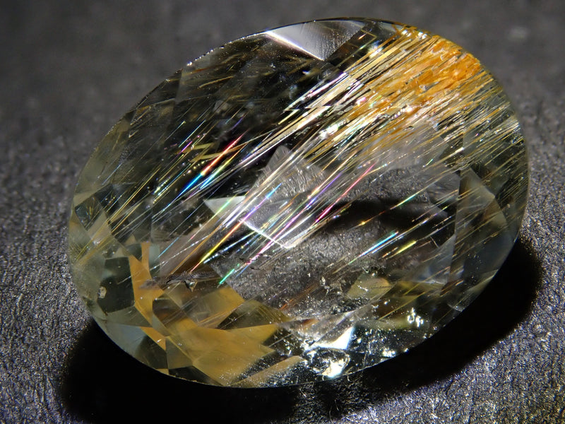 虹色も種類によって個性が出ますよね‼️