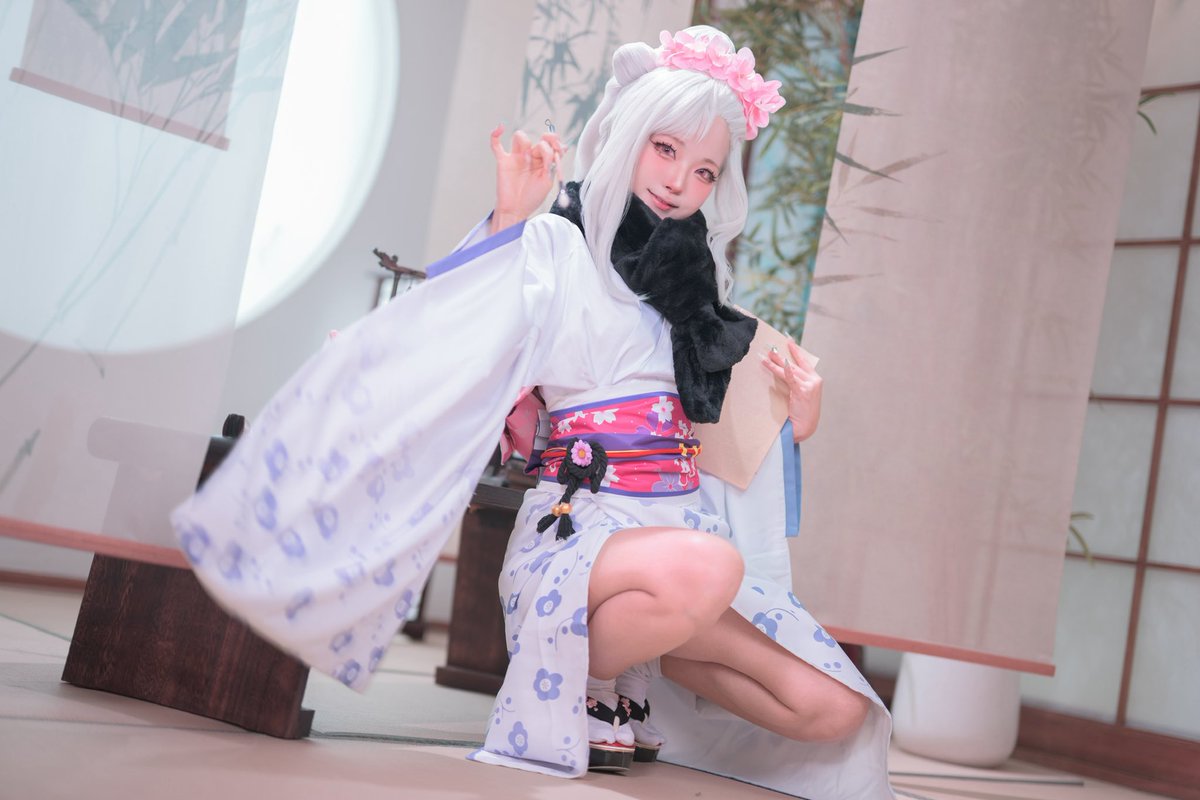 ⭐️ 판매글 ⭐️

1) 던전밥 칠책 풀세트 m
가발+의상+신발 - 운포 5 

2) 니케 크러스트 s 
세팅 가발 + 의상풀세트 (신발, 무기x) 
운포 8 (다음주 발송가능) 

3) 블루아카 신년 무츠키 m
세팅 가발 + 의상 + 타비 (게다 제외) 
운포 9.5 

4) 말리문 의상 운포 6.5