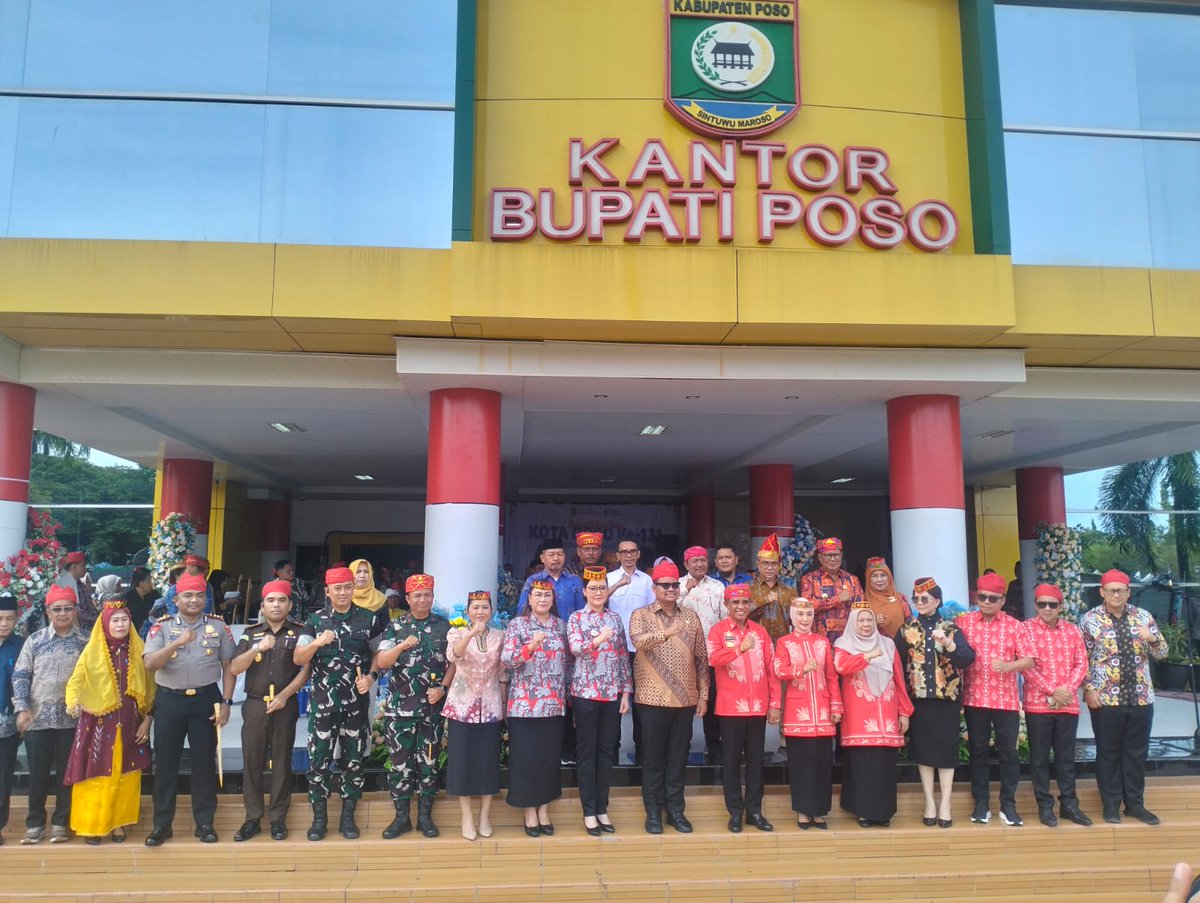 korem132palu's tweet photo. HUT Ke-131 Poso, Danrem 132/Tdl Hadiri Upacara Dipimpin Gubernur Sulteng

#kodam23palakawira
#korem132tdl
#tniadmengabdidanmembangunbersamarakyat https://t.co/HqM8OYe1NP