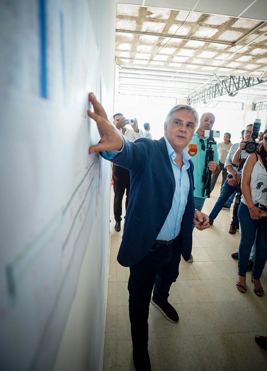 Martín Llaryora tweet media