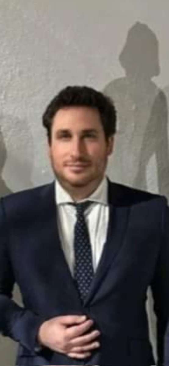 Adriana 🦩 tweet media