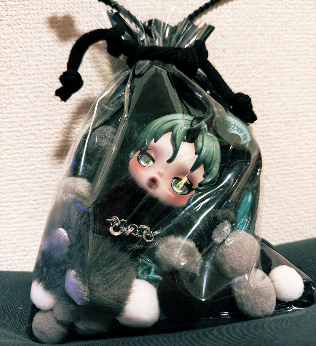 クイーンクリサリス🟢 嫁チョイスのケースが優勝😎 これは映えるわ