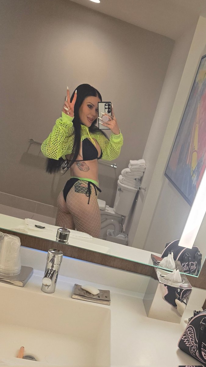 victoria malfoy tweet media