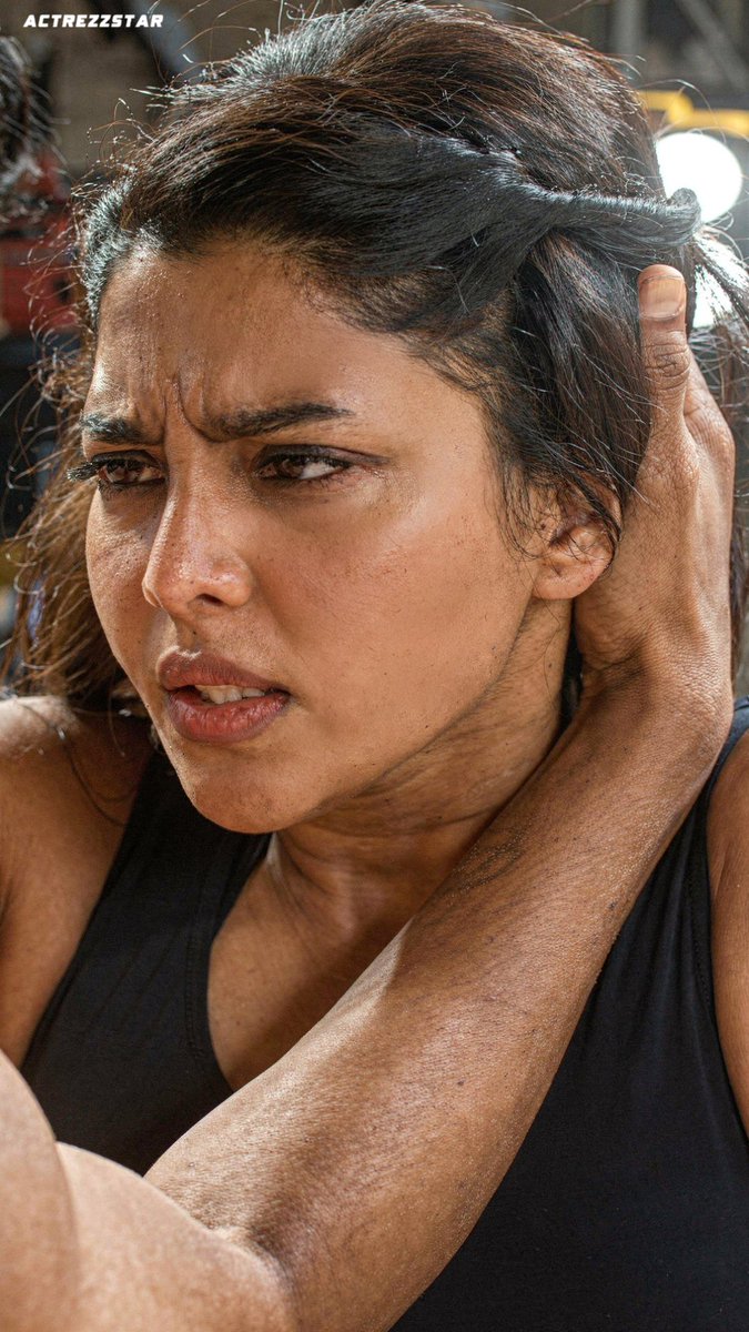 actrezzstar's tweet image. #AishwaryaLekshmi