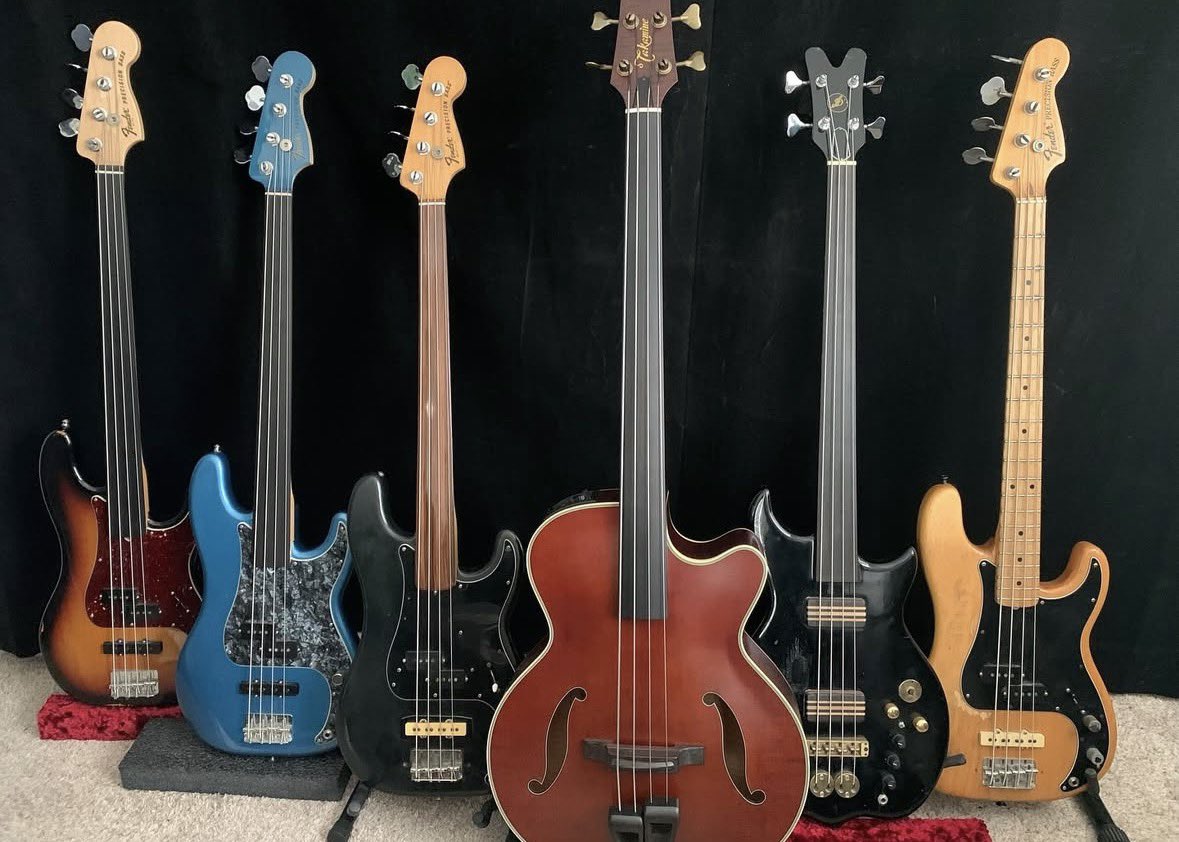 FretlessMonster's tweet image. I post this from time to time as many people aren’t aware I do remote recording sessions - which means I can play bass on your music, wherever you are in the world. Reach out if you need some bass magic on your music 🤩👍🏻
#fretlessmonster #tonyfranklin #recording