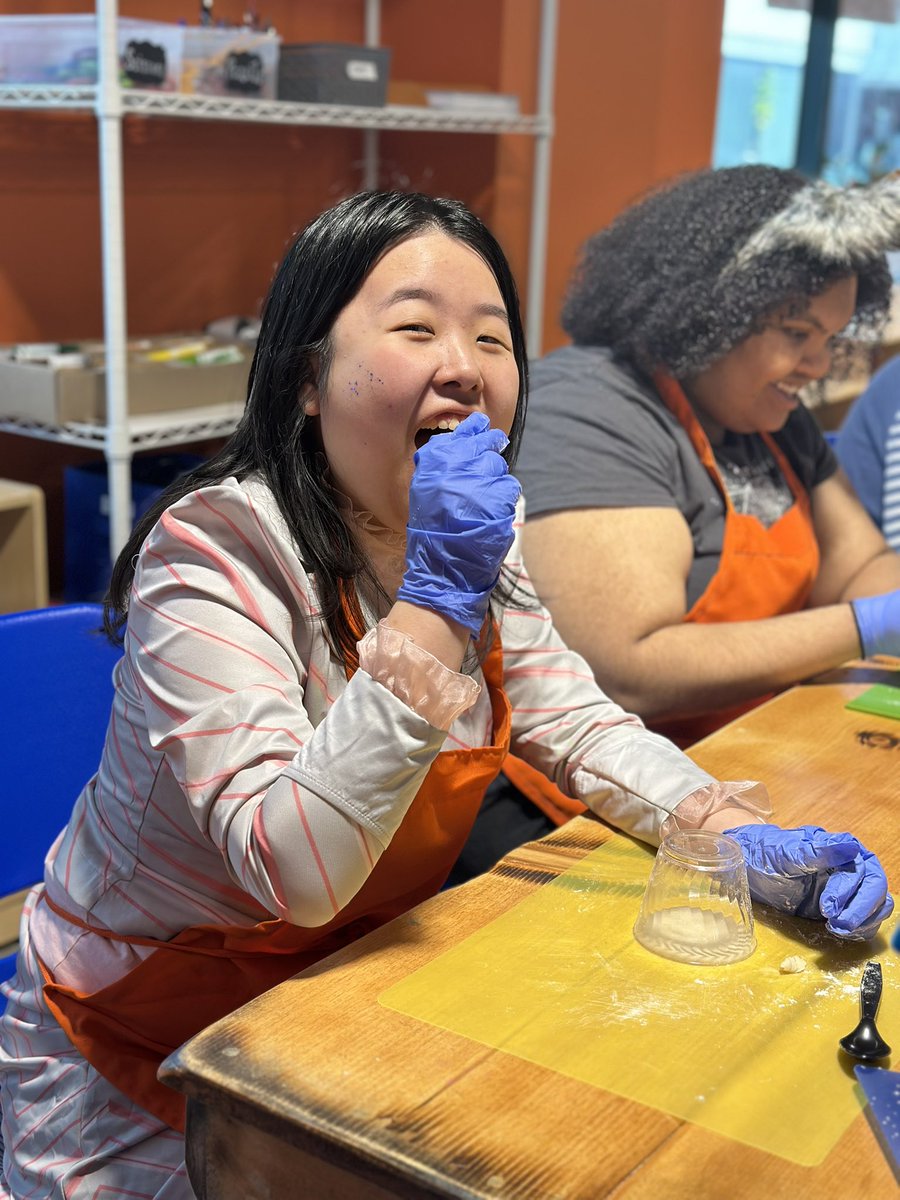 Ed Asner Family Center tweet media