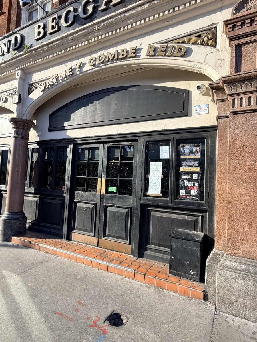 AliBebul's tweet photo. Need repair the hole front of the Blind Beggar pub located on Whitechapel Road.@TowerHamletsNow @TowerHamlets https://t.co/MdPOgpIPTA