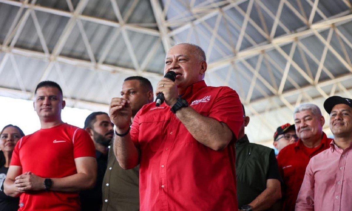 YediChávez tweet media