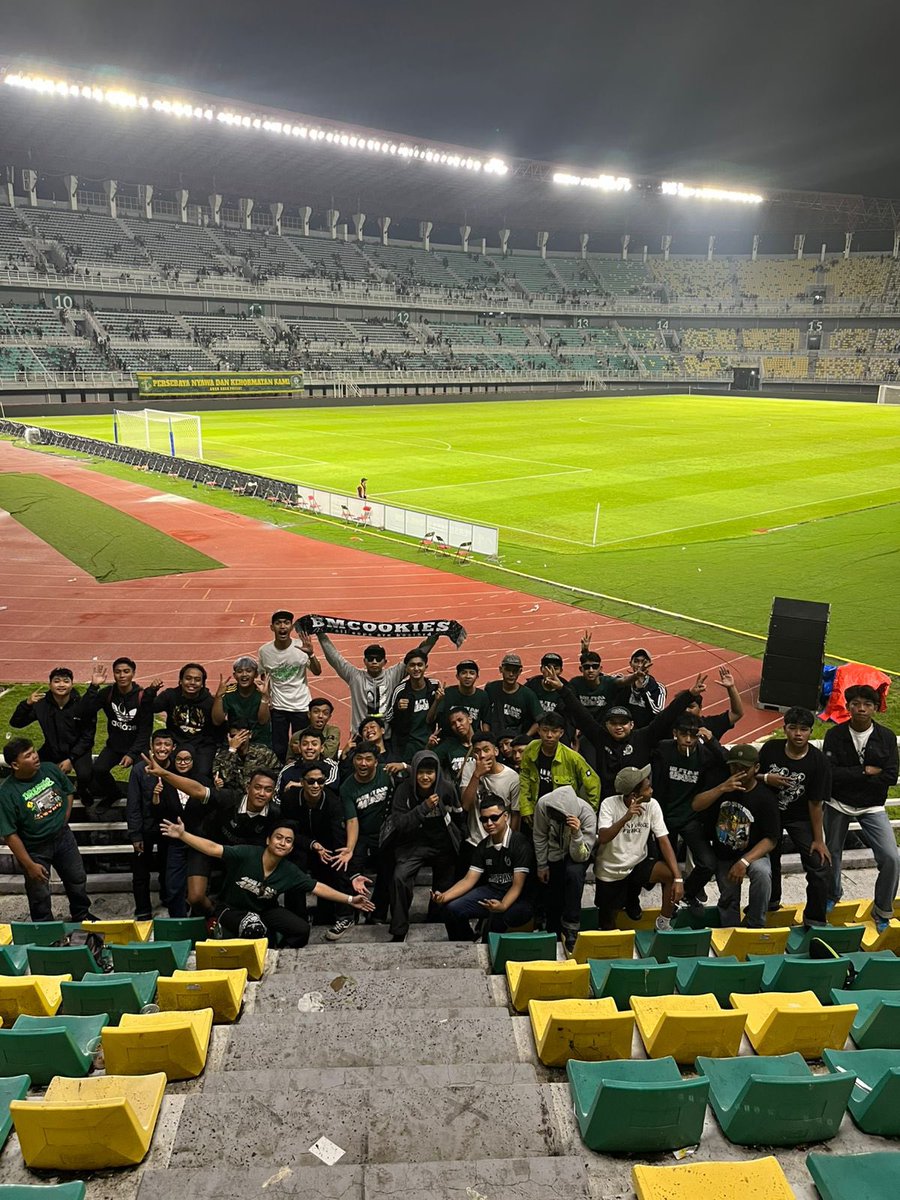 staryossi tweet media