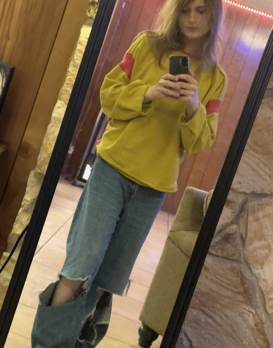 Jade 💜 tweet media