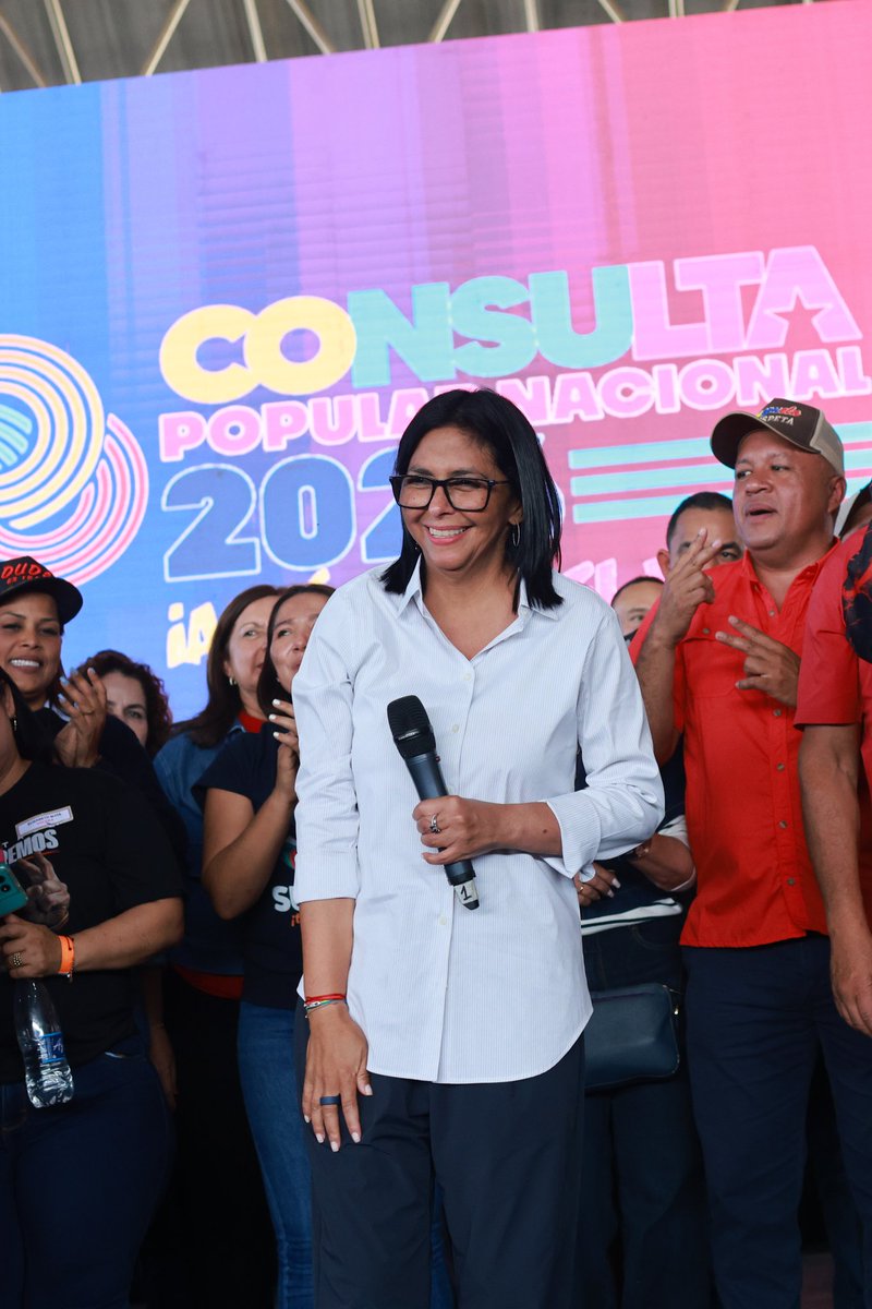 YediChávez tweet media