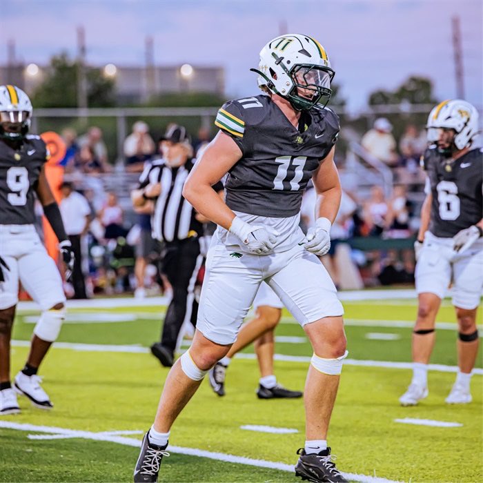 athleticcoach_'s tweet photo. 💥🏈 OFFER ALERT 🏈💥 

2027 OLB, TRACE HOLSTER has received an offer from @UTEPFB @CoachCraigNeece 

#PicksUp⛏️

#behumbleandstayhungry https://t.co/kQ2FZGcz6P
