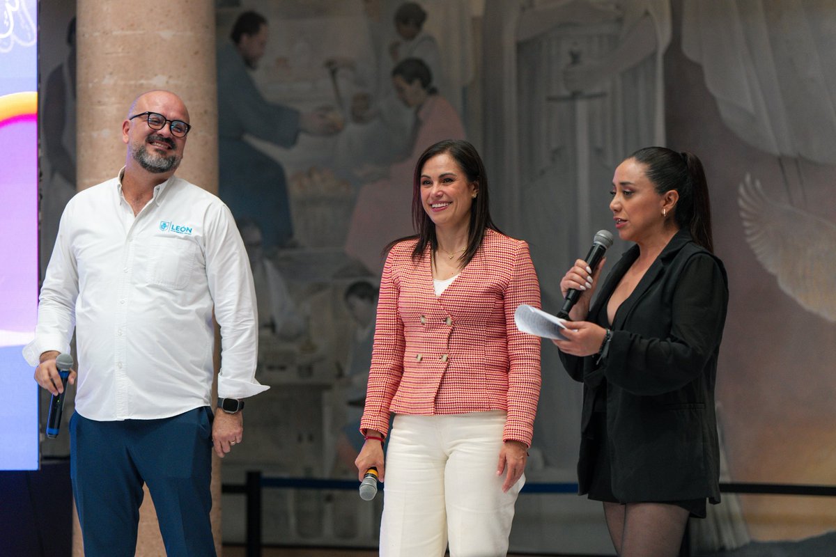bravasdeleon's tweet photo. Bravas de León presentes en la Firma del Pacto “Mujer León 450, Unidas por el Deporte” 🙋‍♀️🟣✍️

Sumamos esfuerzos para promover un entorno inclusivo, seguro y respetuoso dentro y fuera del deporte 💪✨ https://t.co/SQWMqhbzaE
