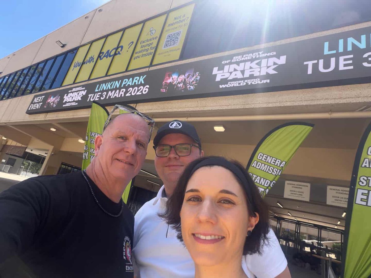 AlineLPfan tweet media