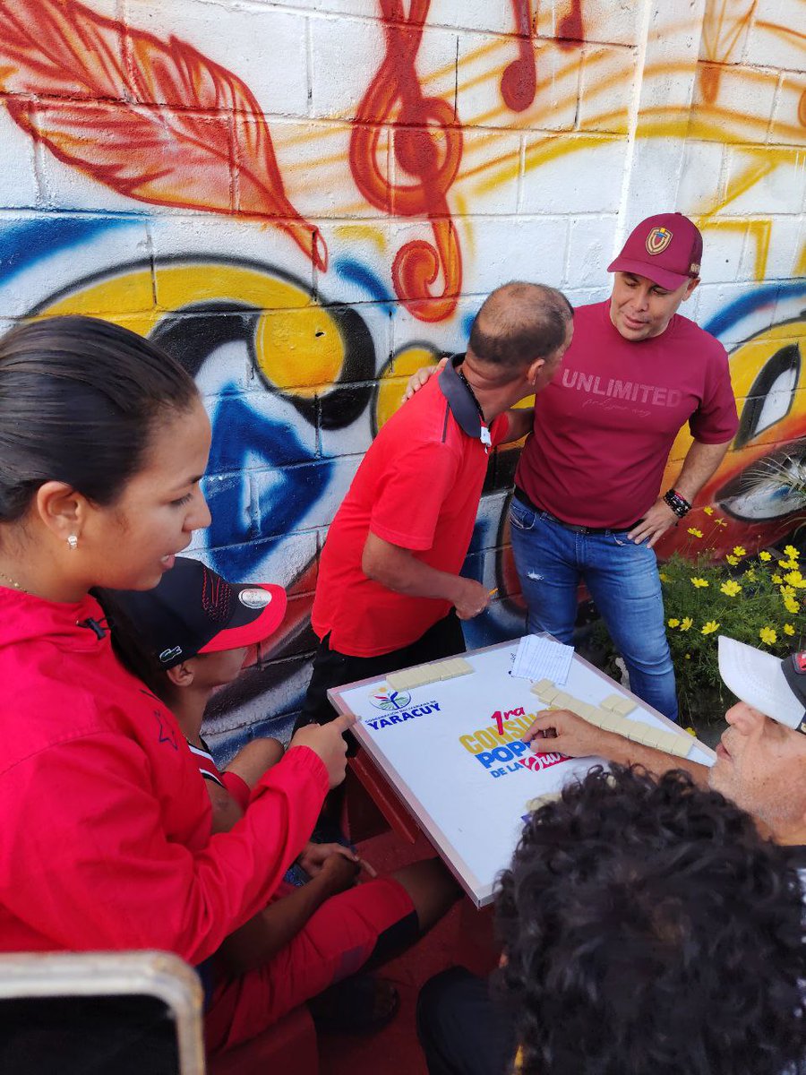 YediChávez tweet media