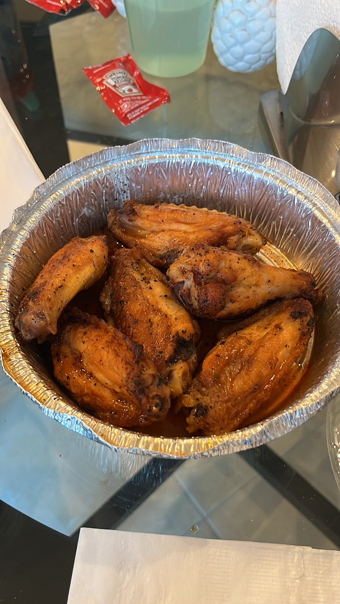 Daniel Strelitz tweet media