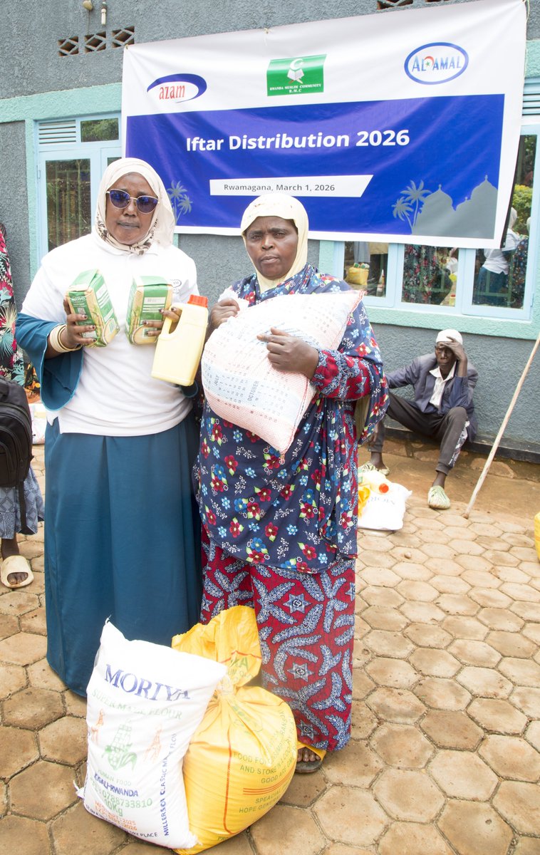 Alamalrwanda's tweet photo. 🌙✨ This Sunday, @Alamalrwanda, @AzamRwanda, and @islamrwanda came together to distribute Iftar packages to 79 households in Rwamagana District, helping families perform their fast with dignity during this holy month of Ramadhan 2026. 🤝 #Ramadhan #CommunityCare https://t.co/5fZqdZeFH3