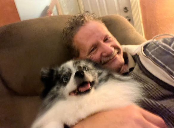 StephenHessom's tweet photo. @Lisa28061925 I lost my beautiful wife five years ago and it hasn’t been easy for me cause I STILL MISS HER SO MUCH , I do cry 😭 myself to sleep all night . I’m getting depressed and anxious day by day , I’m about to give up and meet her in heaven cause I don’t have anyone to talk to 💔 https://t.co/iyCxVfiuNz