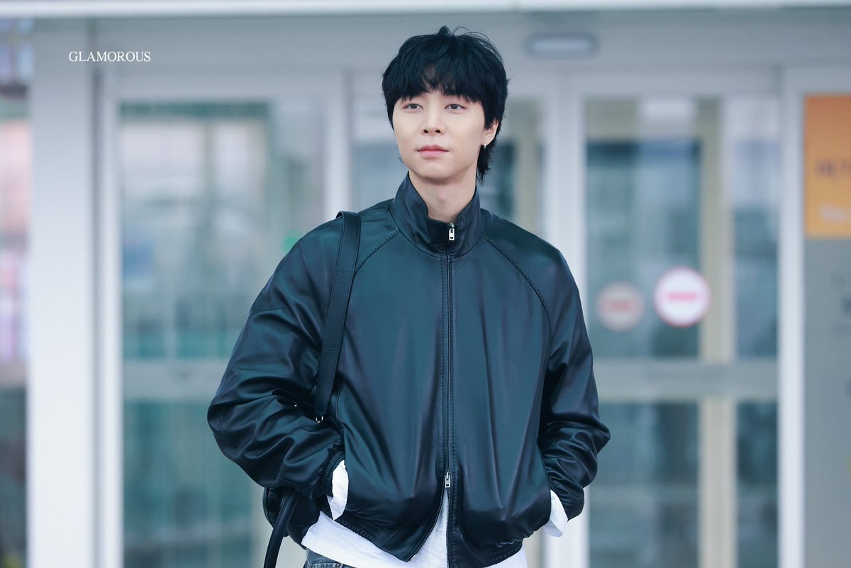 GLAMOROUS tweet media