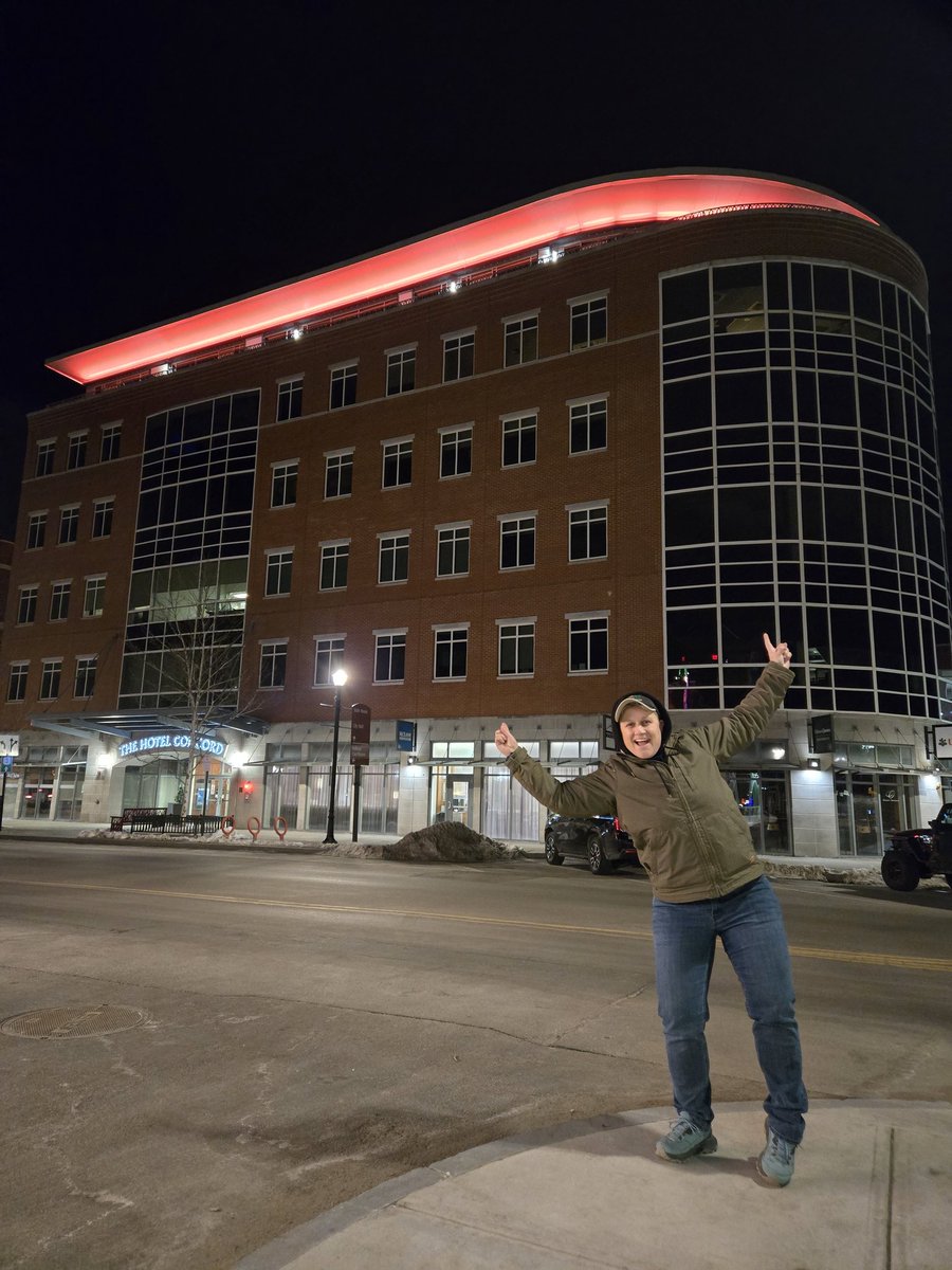 Sarah Locke (she / her) 👋💬👊🏻 tweet media