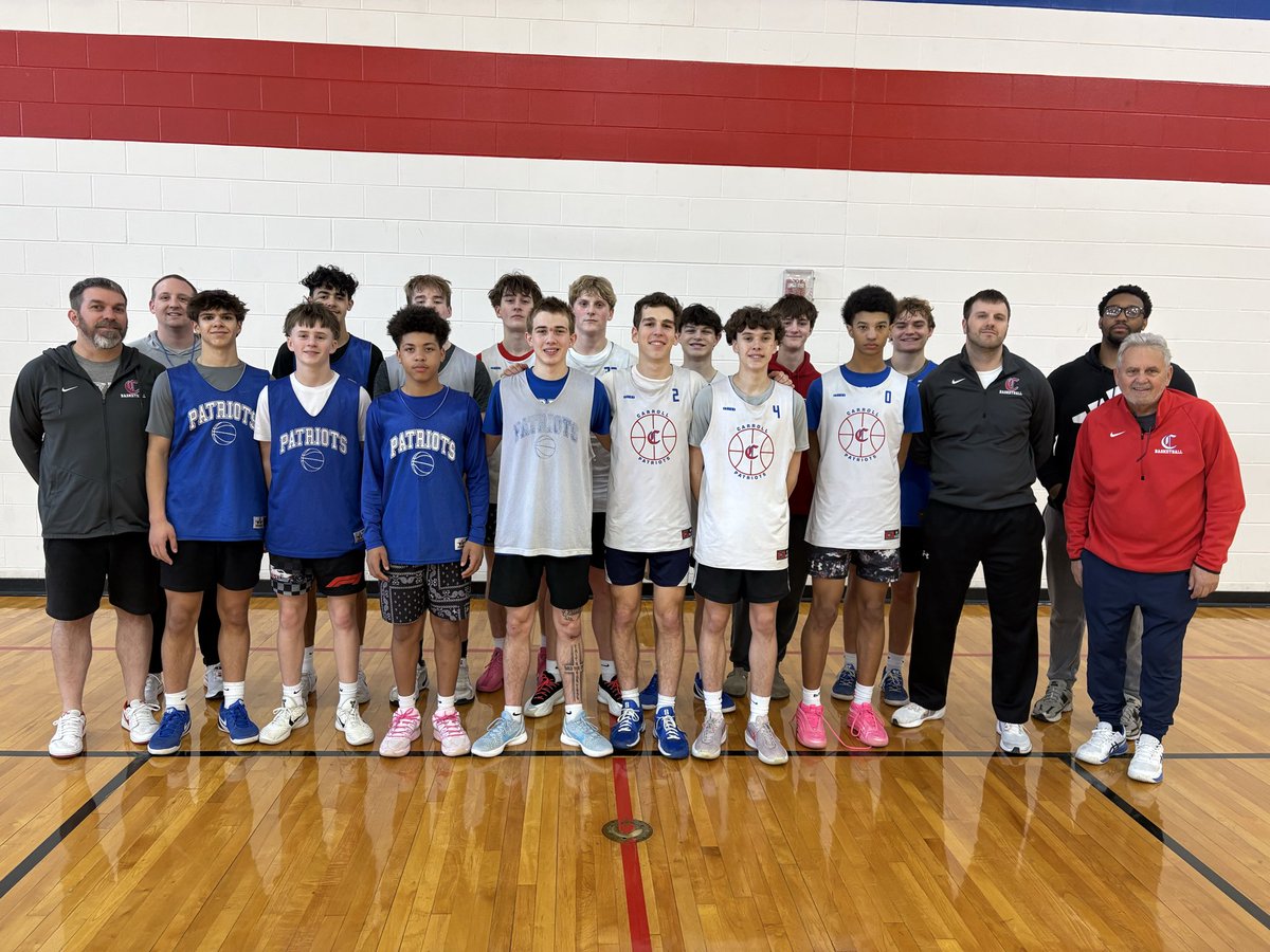 CarrollBoysBB's tweet photo. Proud of the way this group competed all year long. A huge thank you to our seniors—Caden, Niko, and Noah—for their commitment to the program.

Patriot Pride: it’s a way of life. 🏀🇺🇸

#PatriotPride | #Team63 https://t.co/Mq7nNA6W5m