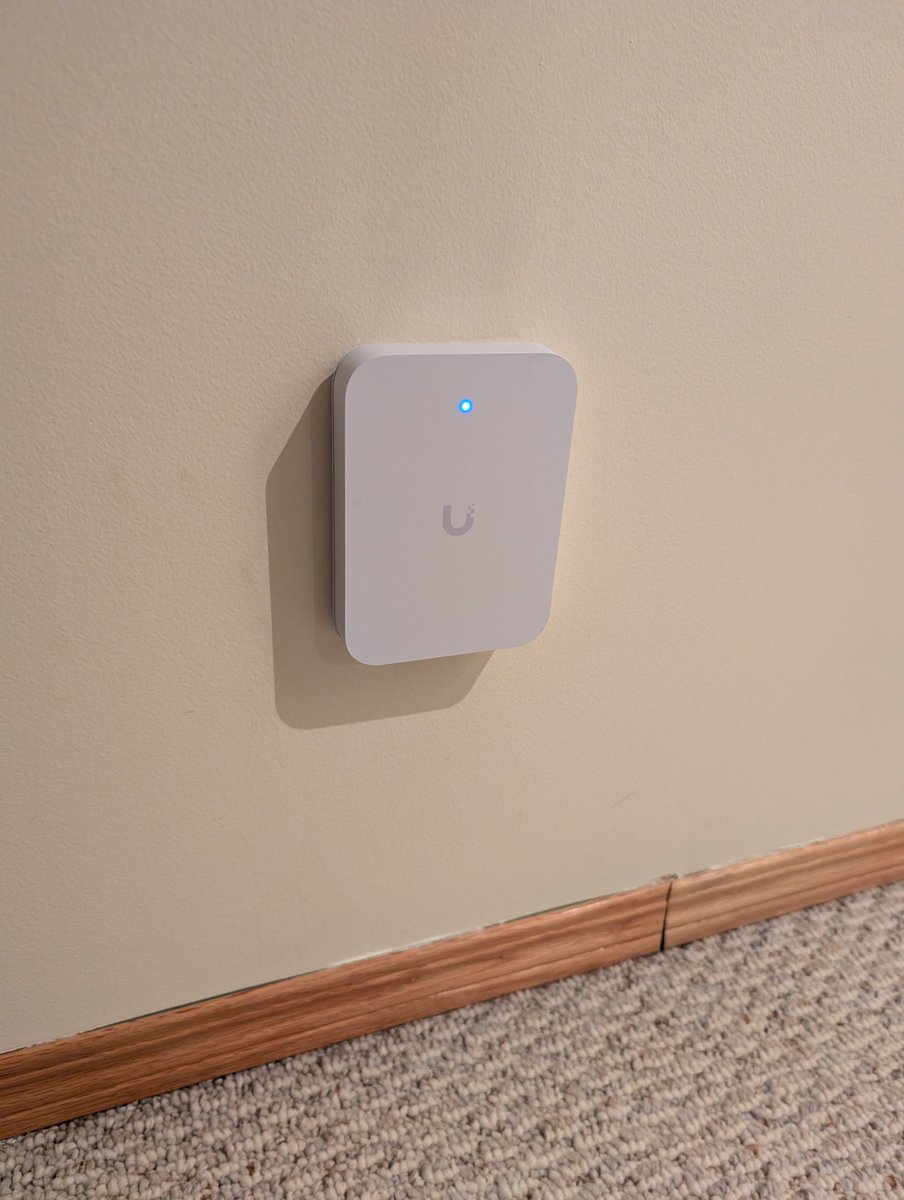 glenntadeo74's tweet photo. Upgrade my Home WiFi to this bad boy  Ubiquiti Wall Plate U7 In-Wall and U7 Pro AP 😜 https://t.co/SFbVuFs8Iu