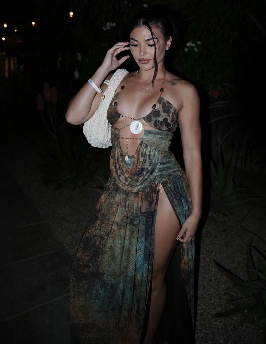 ᙅᗩSS 🖤🌑 tweet media