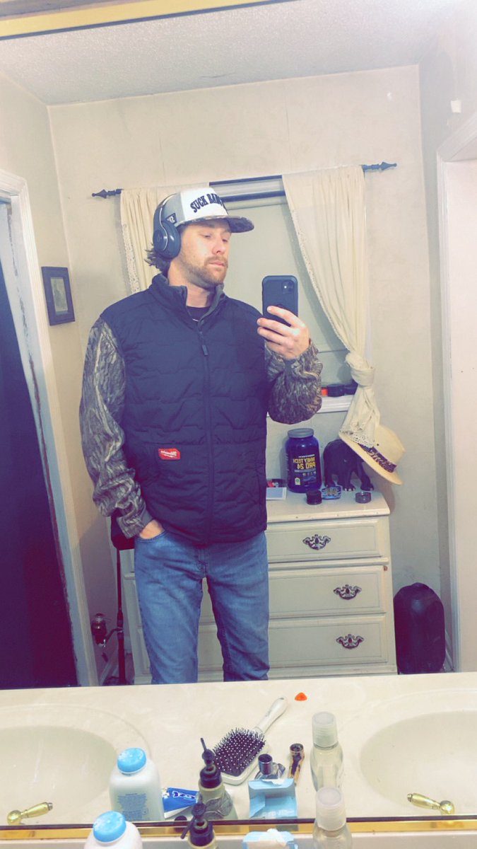 Logish Muffin tweet media