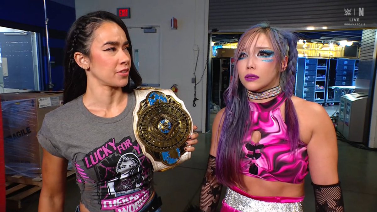 AJLeeNet's tweet photo. #AJLee #WWE #WWERAW 

@TheAJMendez https://t.co/RJNix3Hy3U